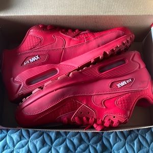 Red size 9 Nike air max